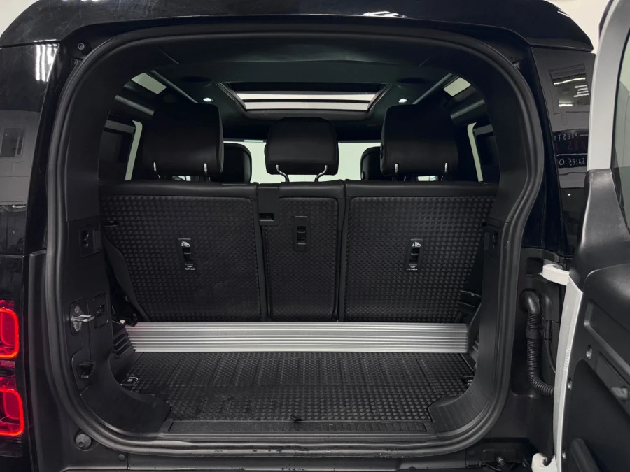 Land Rover Defender 90 3.0 D250 X-dynamic Hse 90  #37
