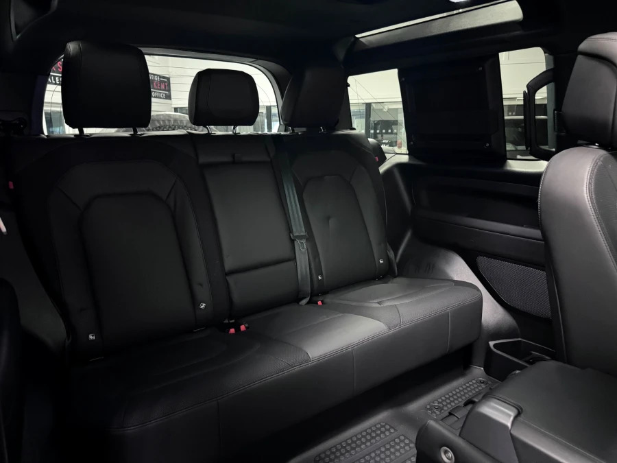 Land Rover Defender 90 3.0 D250 X-dynamic Hse 90  #27
