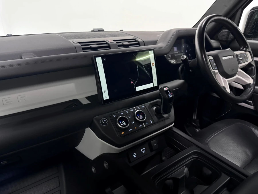 Land Rover Defender 90 3.0 D250 X-dynamic Hse 90  #33