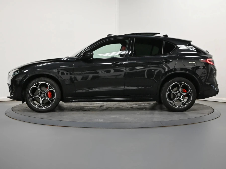 Alfa Romeo Stelvio 2.0 Turbo 280Hp Awd Veloce Black #4