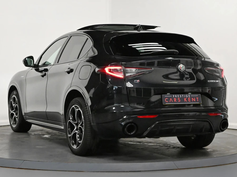 Alfa Romeo Stelvio 2.0 Turbo 280Hp Awd Veloce Black #3