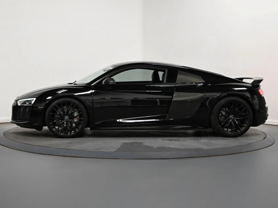 Audi R8 5.2 Fsi V10 Plus Coupe S Tronic Quattro Black #4