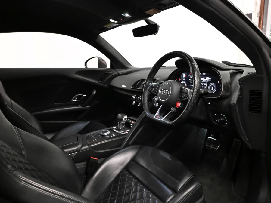 Audi R8 5.2 Fsi V10 Plus Coupe S Tronic Quattro Black #2