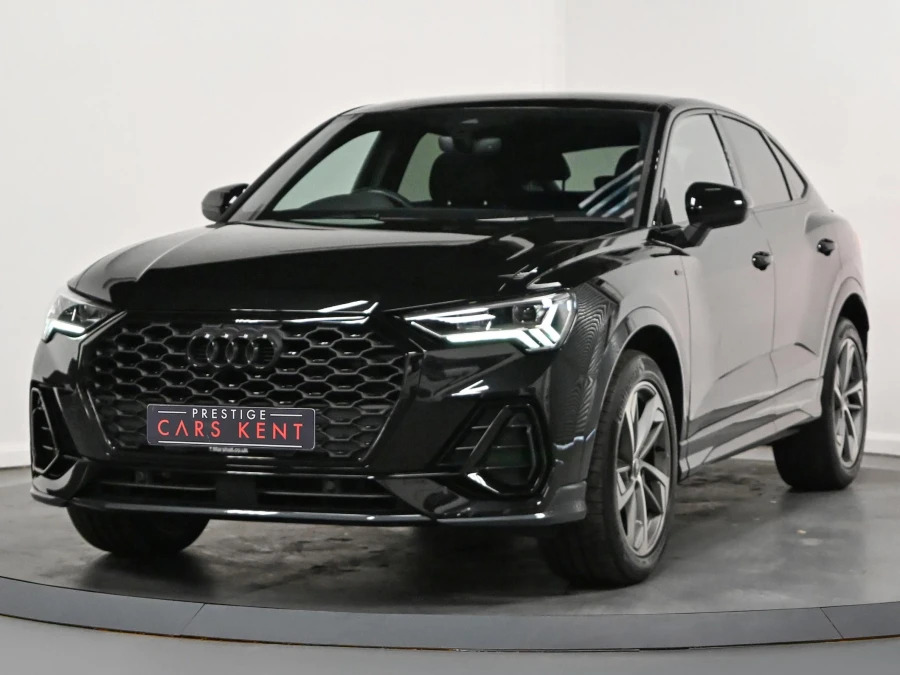 Audi Q3 1.5 Tfsi Cod 35 Black Edition Sportback Black #5