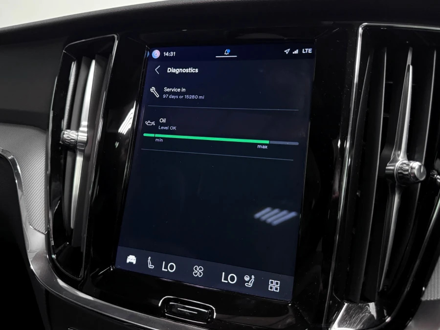Volvo V60 T6 Recharge 18.8Kwh Plus Black #41