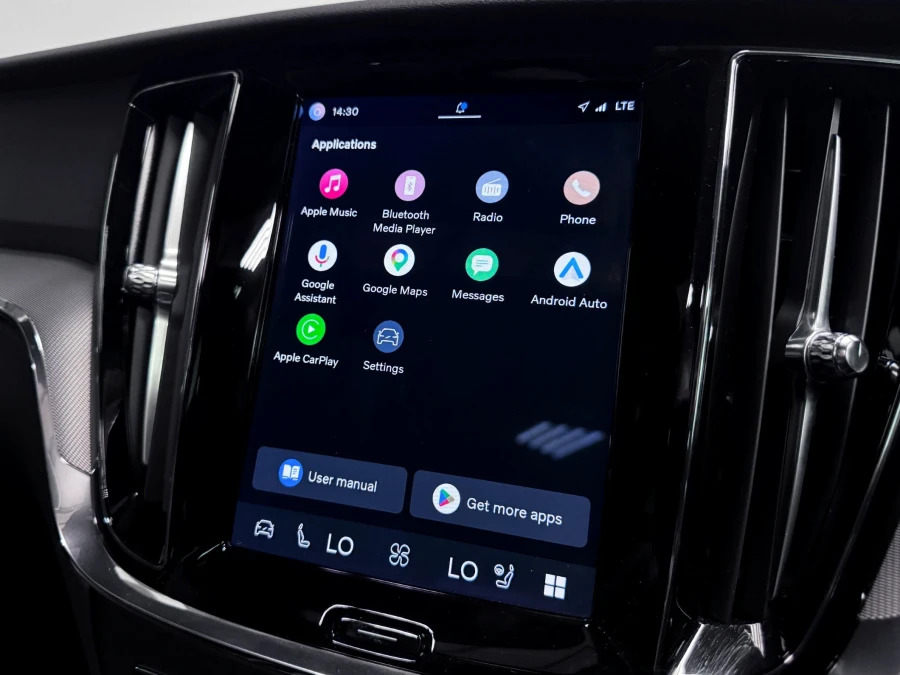 Volvo V60 T6 Recharge 18.8Kwh Plus Black #36