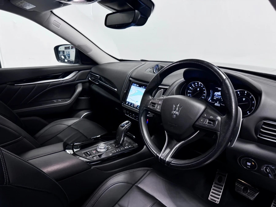 Maserati Levante V6 Gransport #29