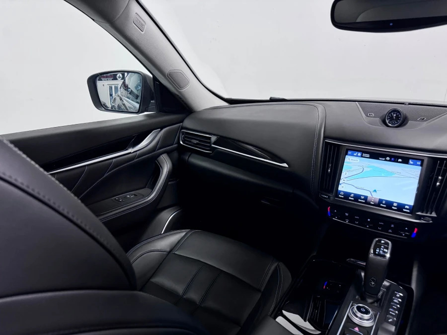Maserati Levante V6 Gransport #25