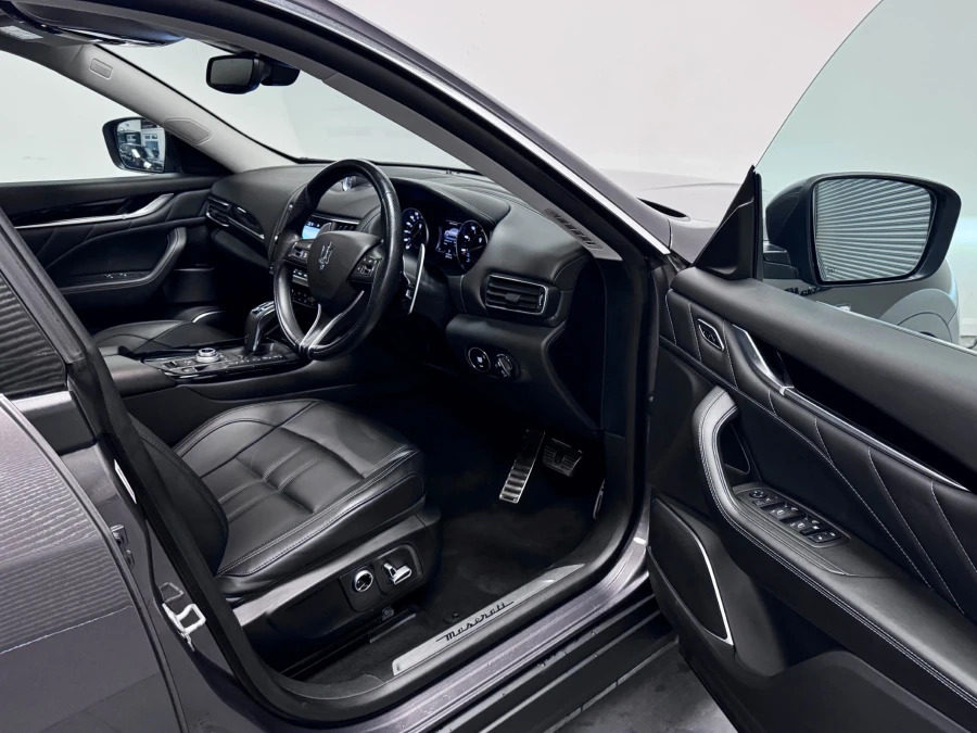Maserati Levante V6 Gransport #28