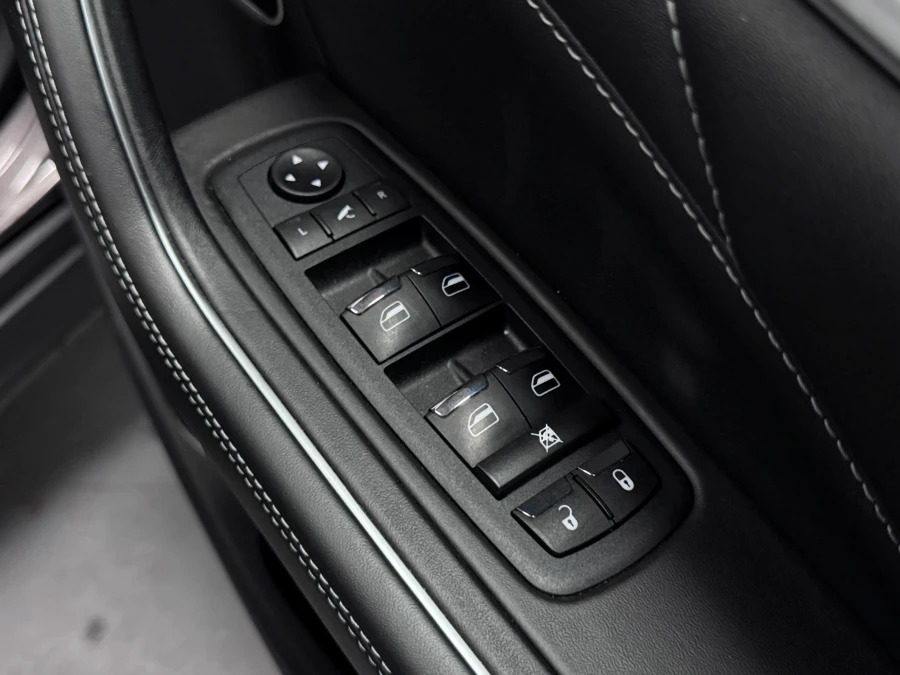 Maserati Levante V6 Gransport #13