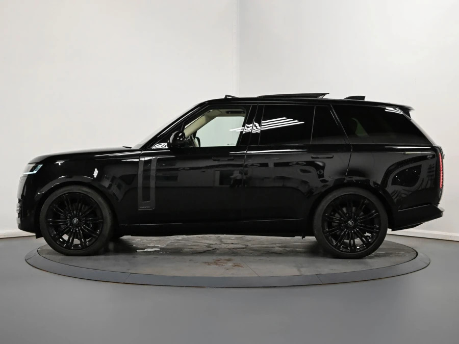 Land Rover Range Rover 4.4 P530 V8 Suv 4Wd Black #4