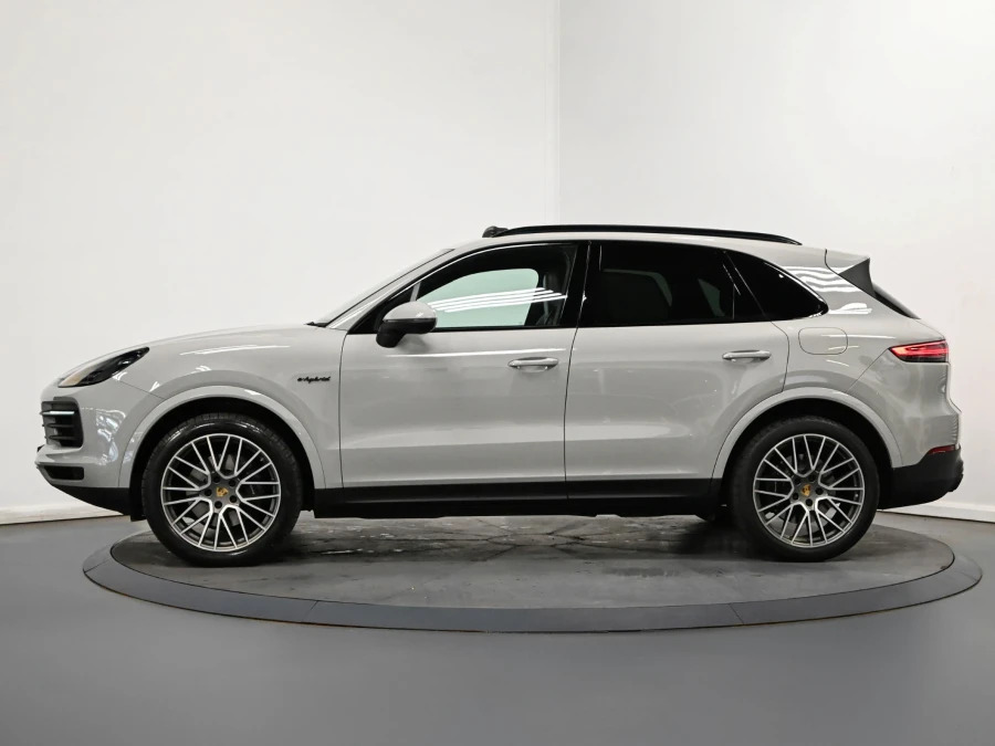 Porsche Cayenne 3.0 V6 E-hybrid 17.9Kwh Platinum Edition Suv P Grey #4