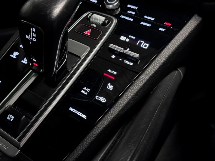 Porsche Cayenne V6 E-hybrid 17.9Kwh Tiptronics Euro 6 3.6Kw Charg Black #42