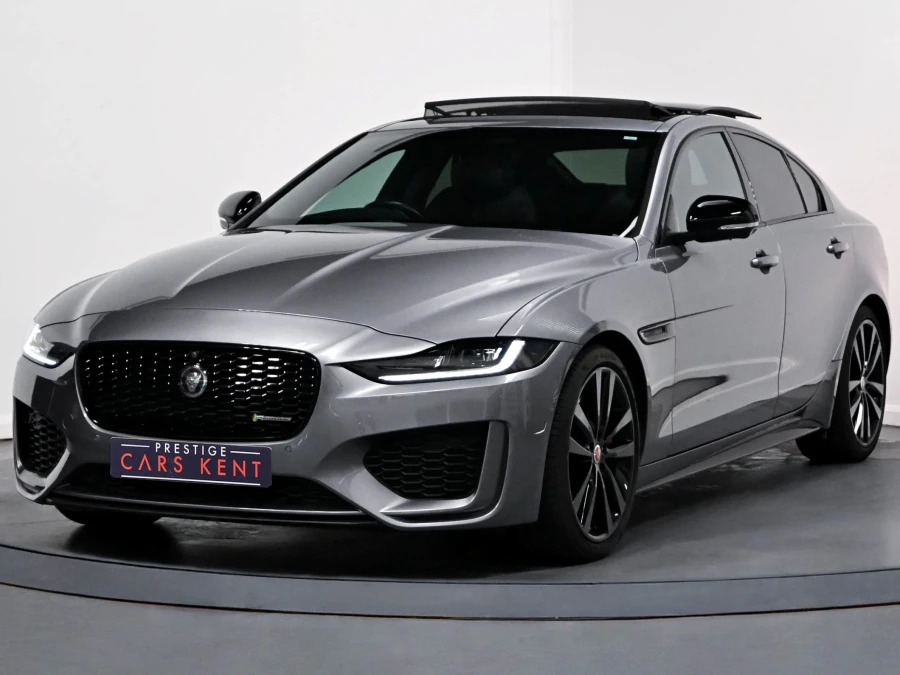 Jaguar XE 2.0 D200 Mhev R-dynamic Black Saloon Au NU21XUZ Grey #5