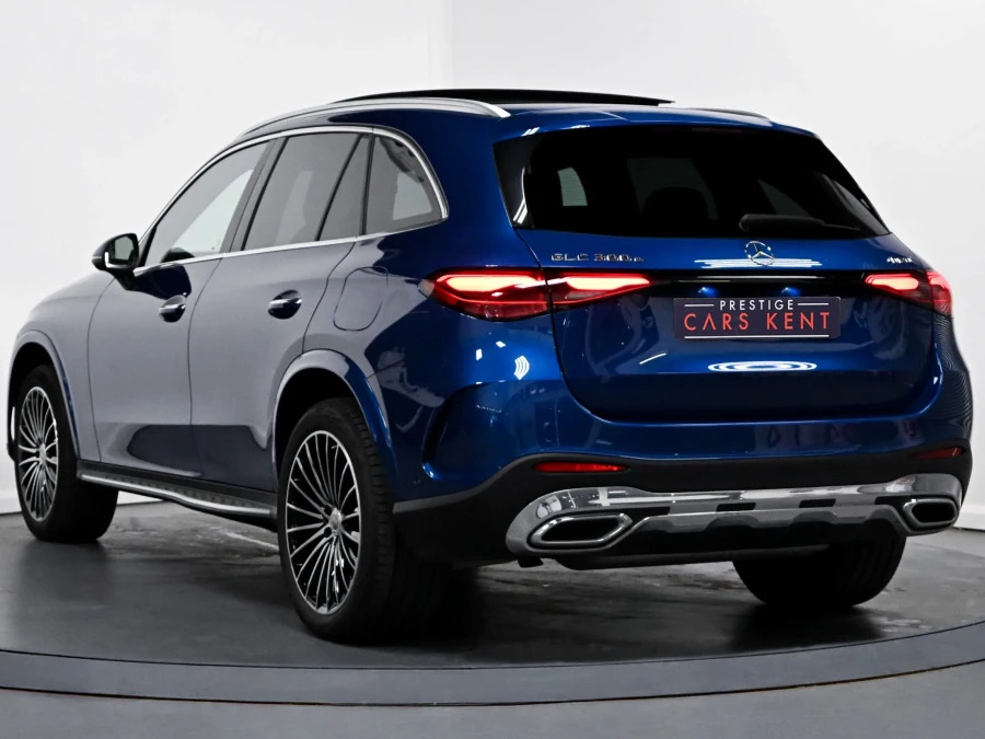 Mercedes-Benz GLC Class 2.0 Glc300e 31.2Kwh Amg Line Premium Plus Suv Blue #3