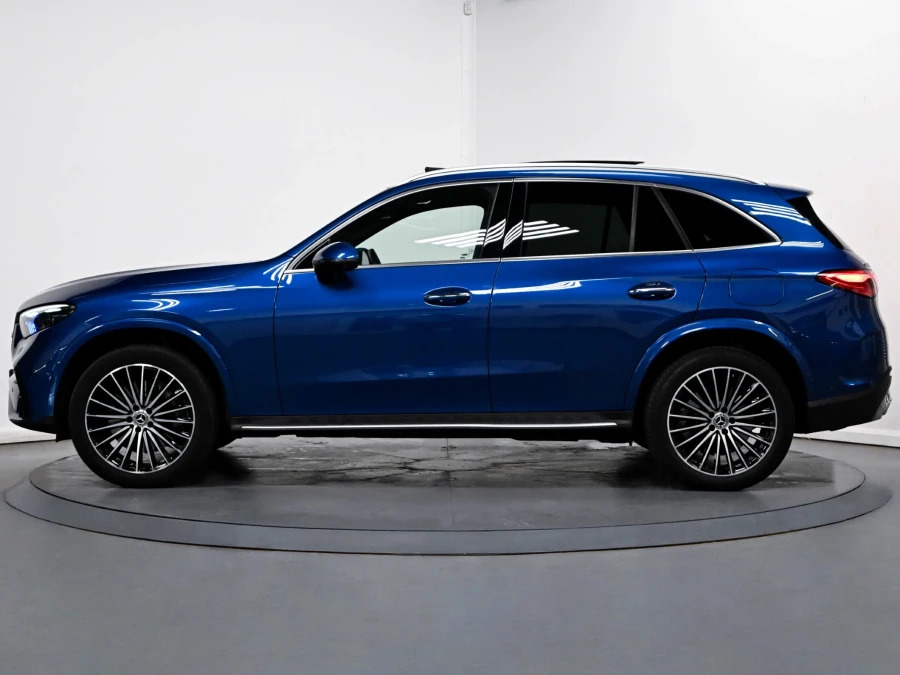 Mercedes-Benz GLC Class 2.0 Glc300e 31.2Kwh Amg Line Premium Plus Suv Blue #4