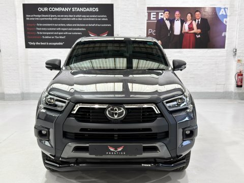 Toyota HILUX Invincible X 4Wd Grey #6