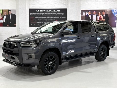 Toyota HILUX Invincible X 4Wd Grey