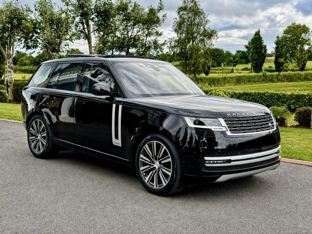 Land Rover Range Rover Estate Black #4
