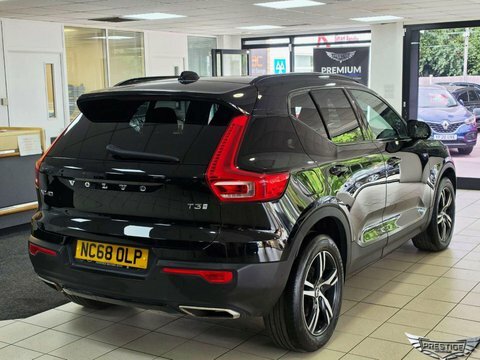 Volvo XC40 D3 148 Bhp R-design - Rear Park Assist Red #35