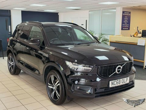 Volvo XC40 D3 148 Bhp R-design - Rear Park Assist Red #34