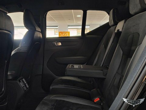 Volvo XC40 D3 148 Bhp R-design - Rear Park Assist Red #69