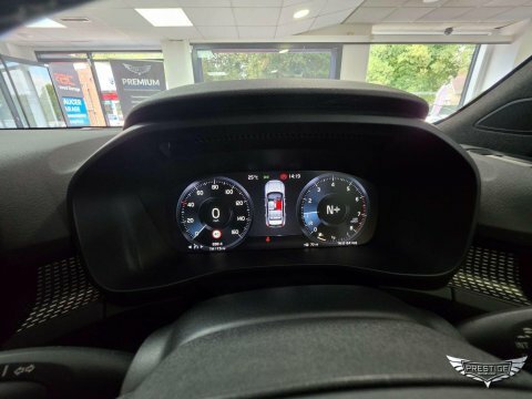 Volvo XC40 D3 148 Bhp R-design - Rear Park Assist Red #87