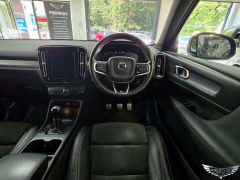 Volvo XC40 D3 148 Bhp R-design - Rear Park Assist Red #47