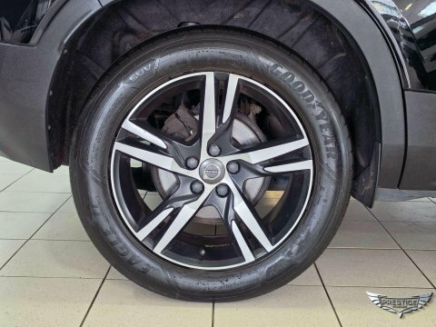 Volvo XC40 D3 148 Bhp R-design - Rear Park Assist Red #66