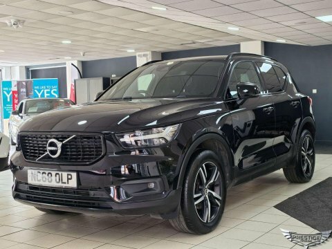 Volvo XC40 1.5 T3 R-design Black #3