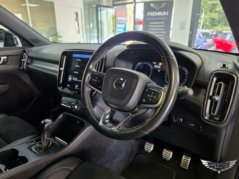 Volvo XC40 D3 148 Bhp R-design - Rear Park Assist Red #67