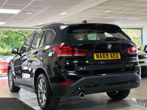 BMW X1 1.5 18I Se NA69AED Black #5