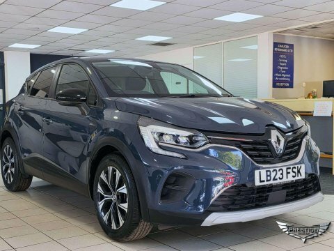 Renault Captur 1.6 E-tech Evolution Blue #2