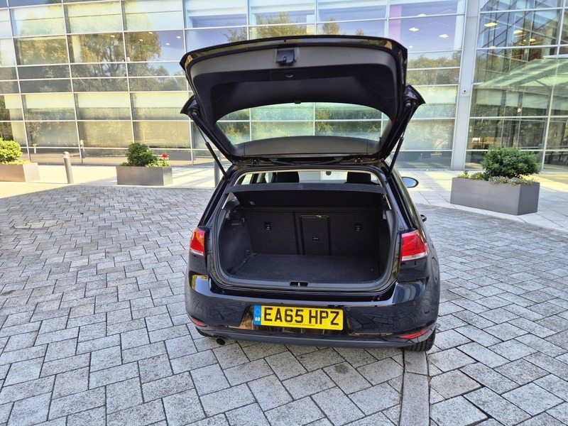 Volkswagen Golf 1.6 Tdi Bluemotion Tech Black #5