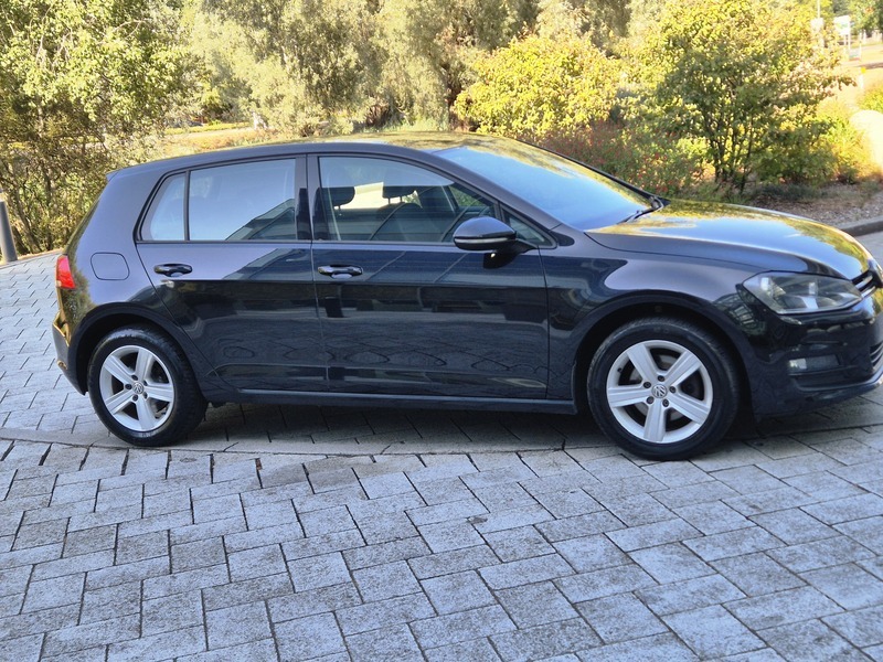 Volkswagen Golf 1.6 Tdi Bluemotion Tech Black #4