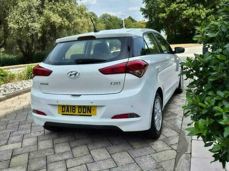 Hyundai I20 1.2 Se Hatchback White #6