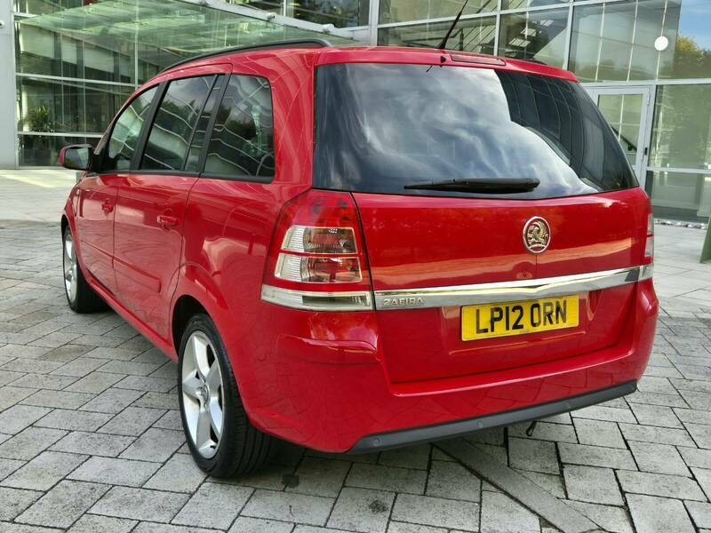 Vauxhall Zafira 1.6 16V Exclusiv Mpv Red #4