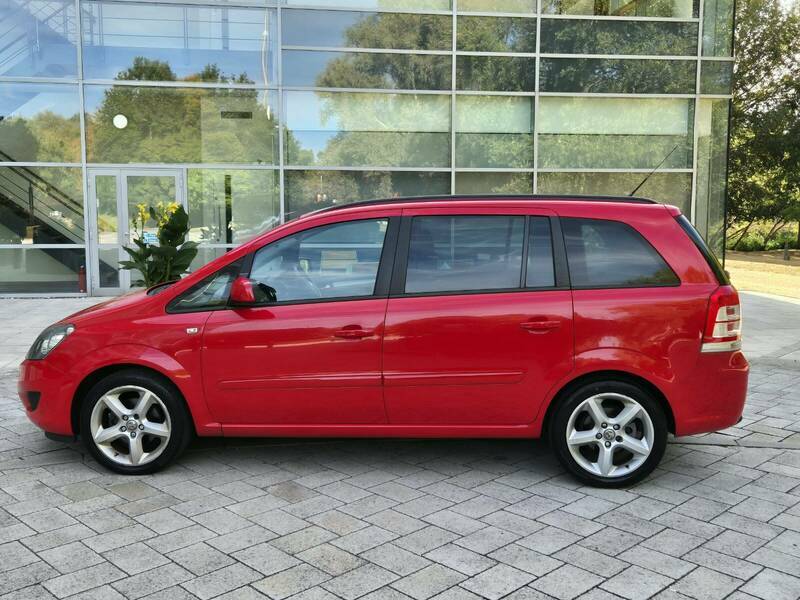 Vauxhall Zafira 1.6 16V Exclusiv Mpv Red #6