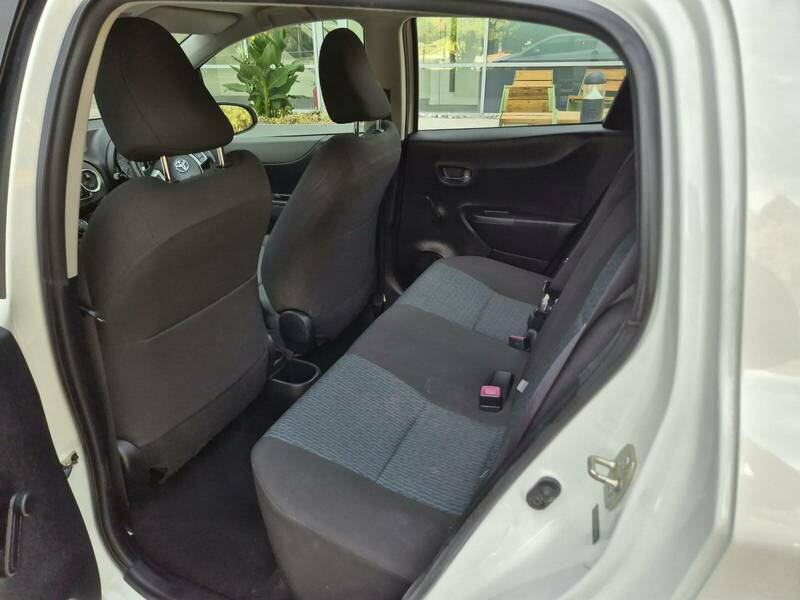 Toyota Yaris Hatchback 1.33 Dual Vvt-i Tr Euro 5 201212 Blue #15