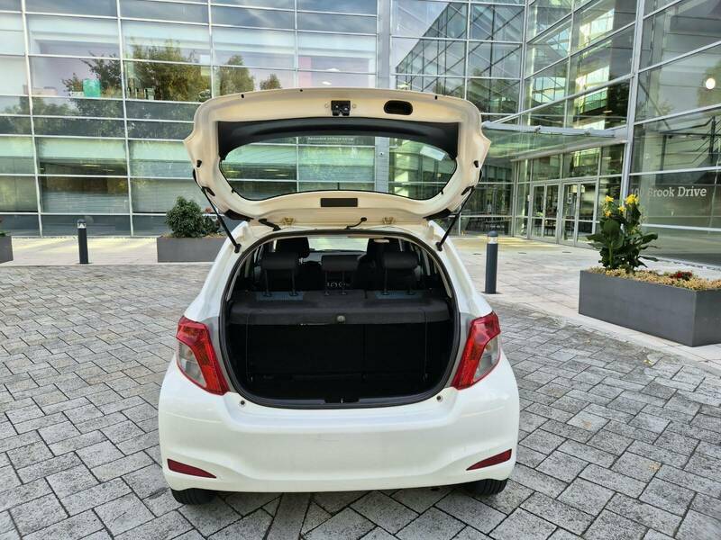 Toyota Yaris Hatchback 1.33 Dual Vvt-i Tr Euro 5 201212 Blue #23