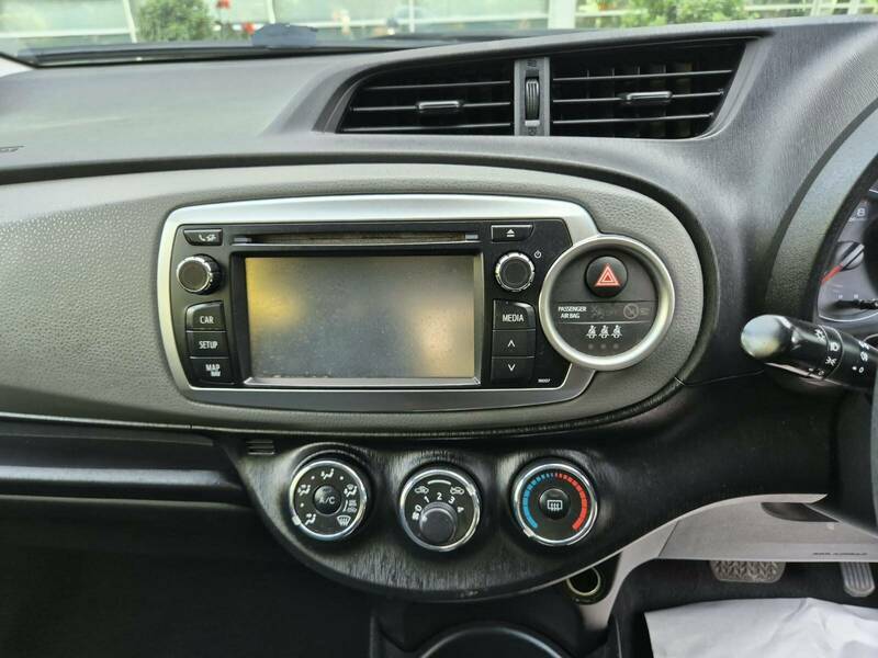Toyota Yaris Hatchback 1.33 Dual Vvt-i Tr Euro 5 201212 Blue #17