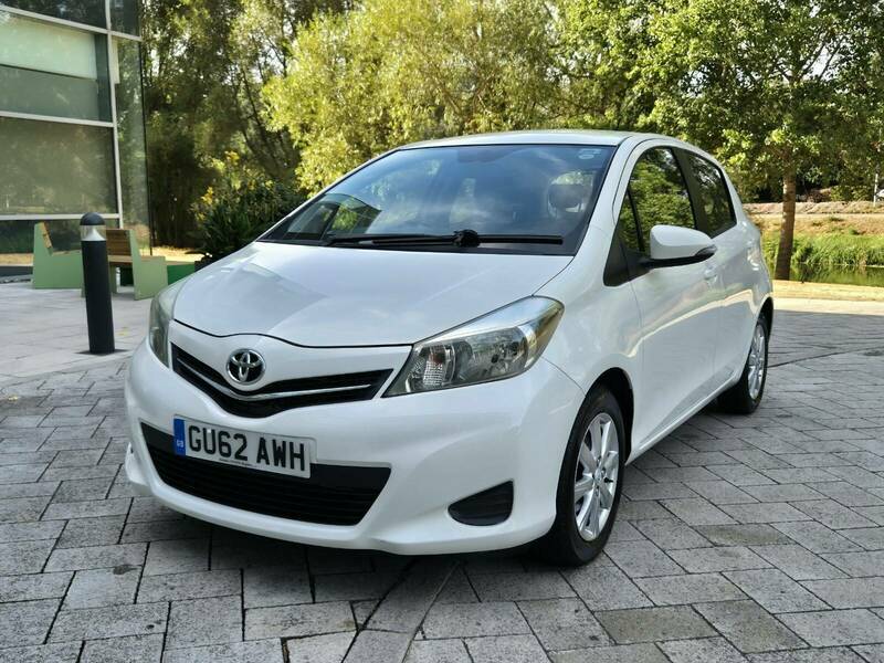 Toyota Yaris 1.33 Dual Vvt-i Tr White #2