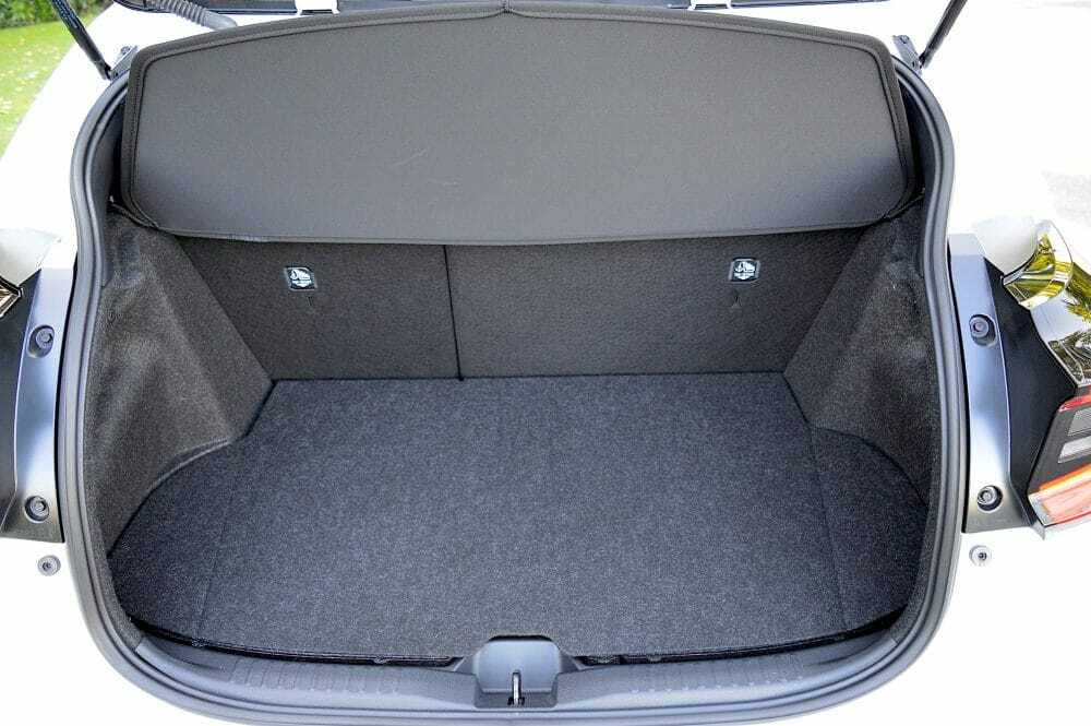 Toyota Yaris 1.6 Awd Circuit Pack White #28