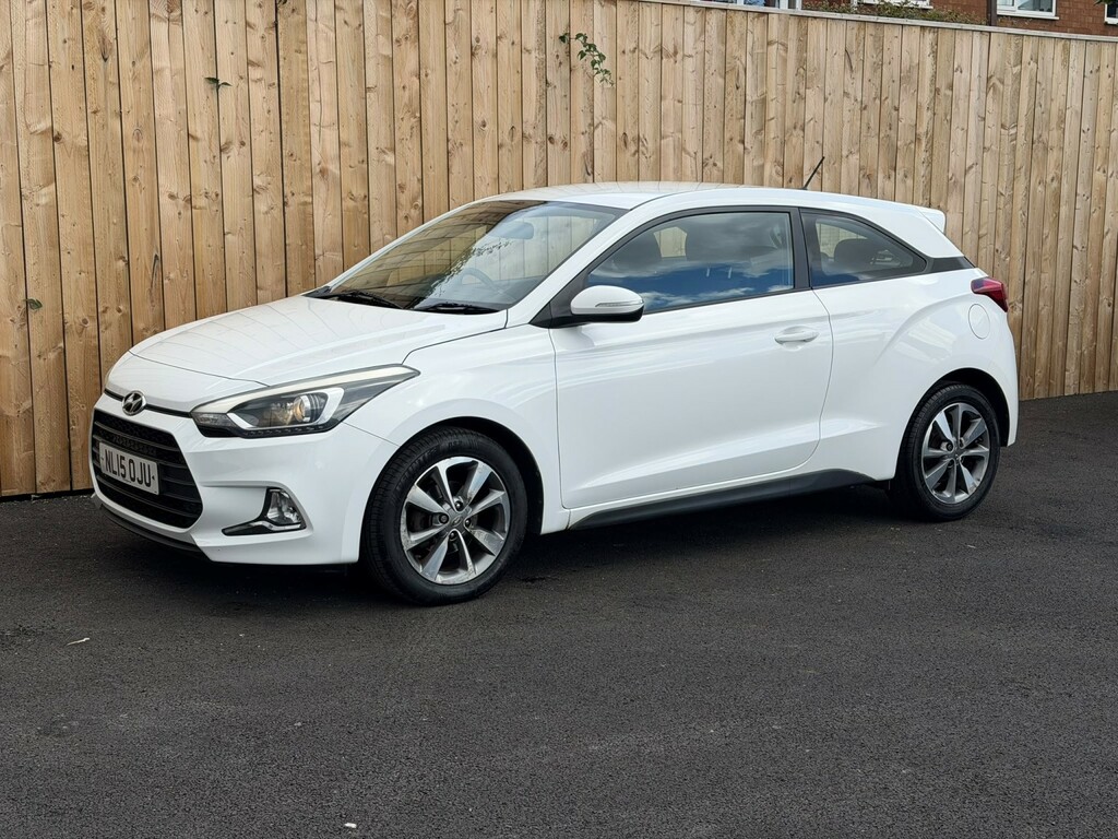 Hyundai I20 1.2 Se White #4