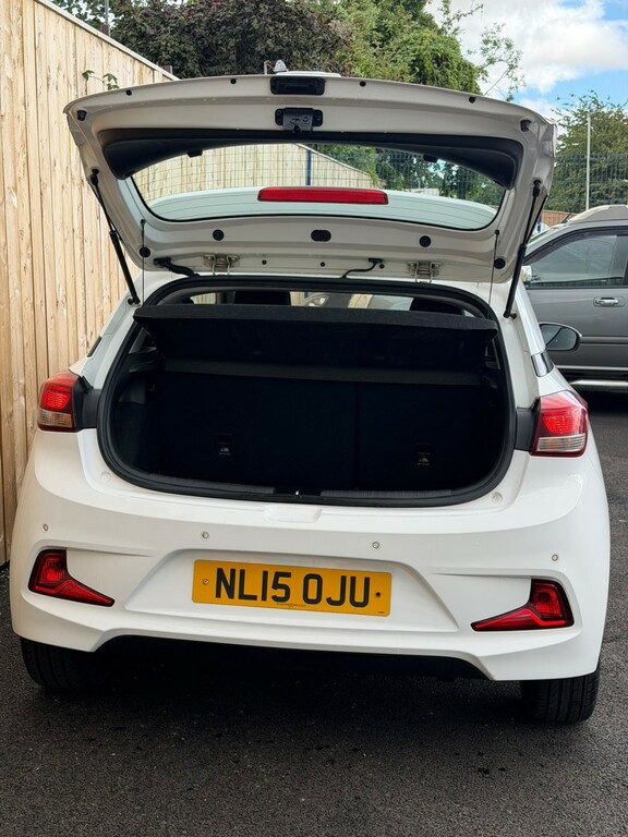Hyundai I20 1.4 Se Euro 6 Black #9