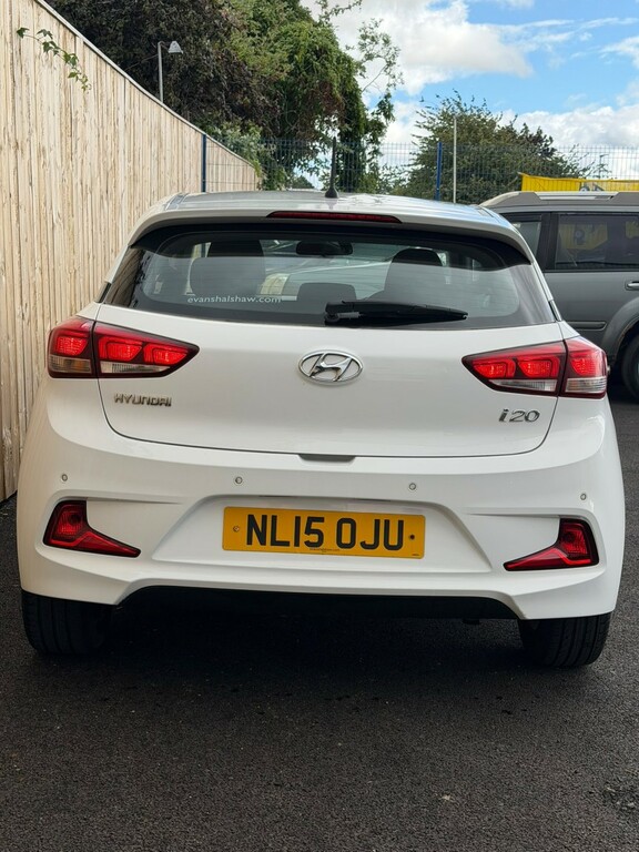 Hyundai I20 1.2 Se White #6