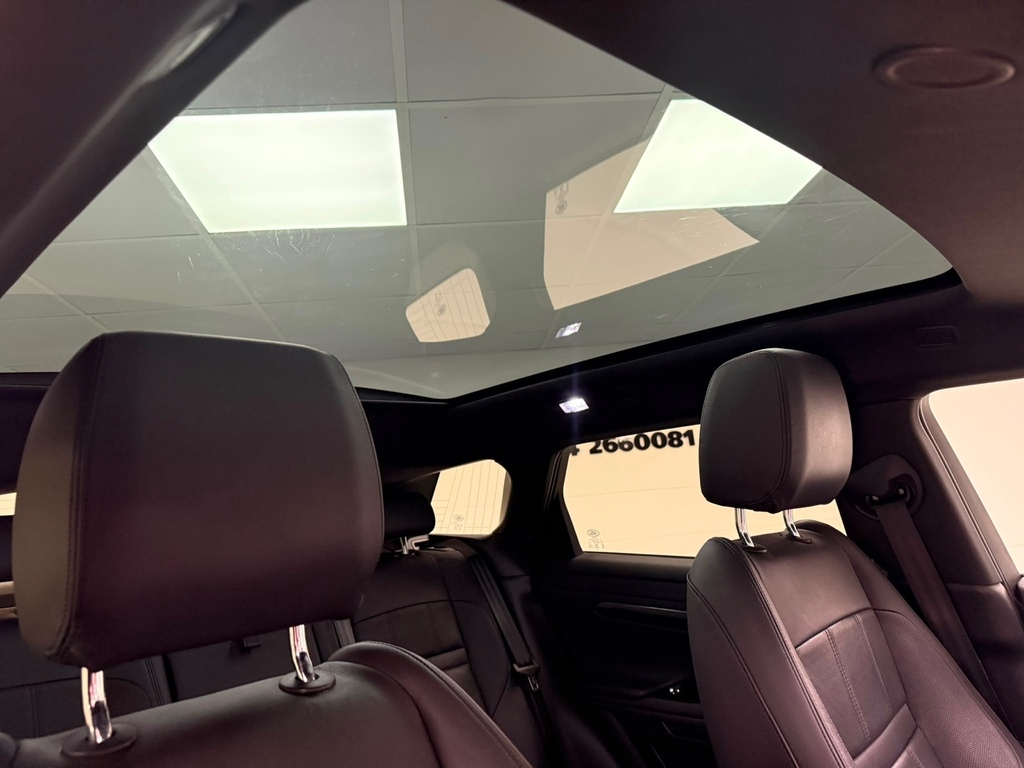 Land Rover Range Rover Evoque 2.0 P250 R-dynamic S Black Pack - Pan Ro White #4