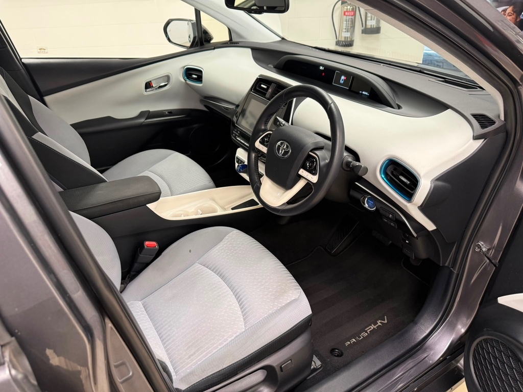 Toyota Prius+ 1.8 Vvti Plug-in Business Edition Plus Cvt Grey #2