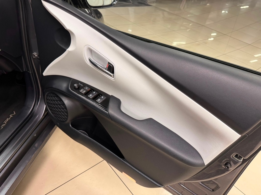 Toyota Prius+ 1.8 Vvti Excel Tss Cvt Silver #27