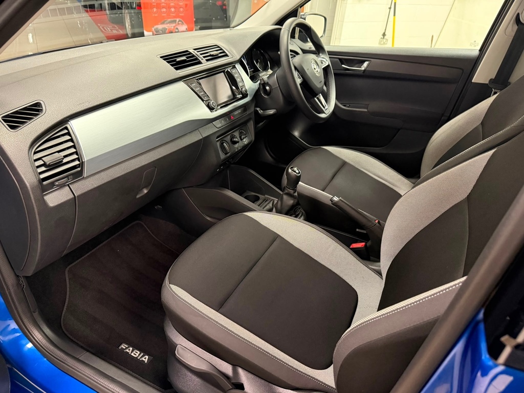 Skoda Fabia 1.0 Tsi Colour Edition Blue #6